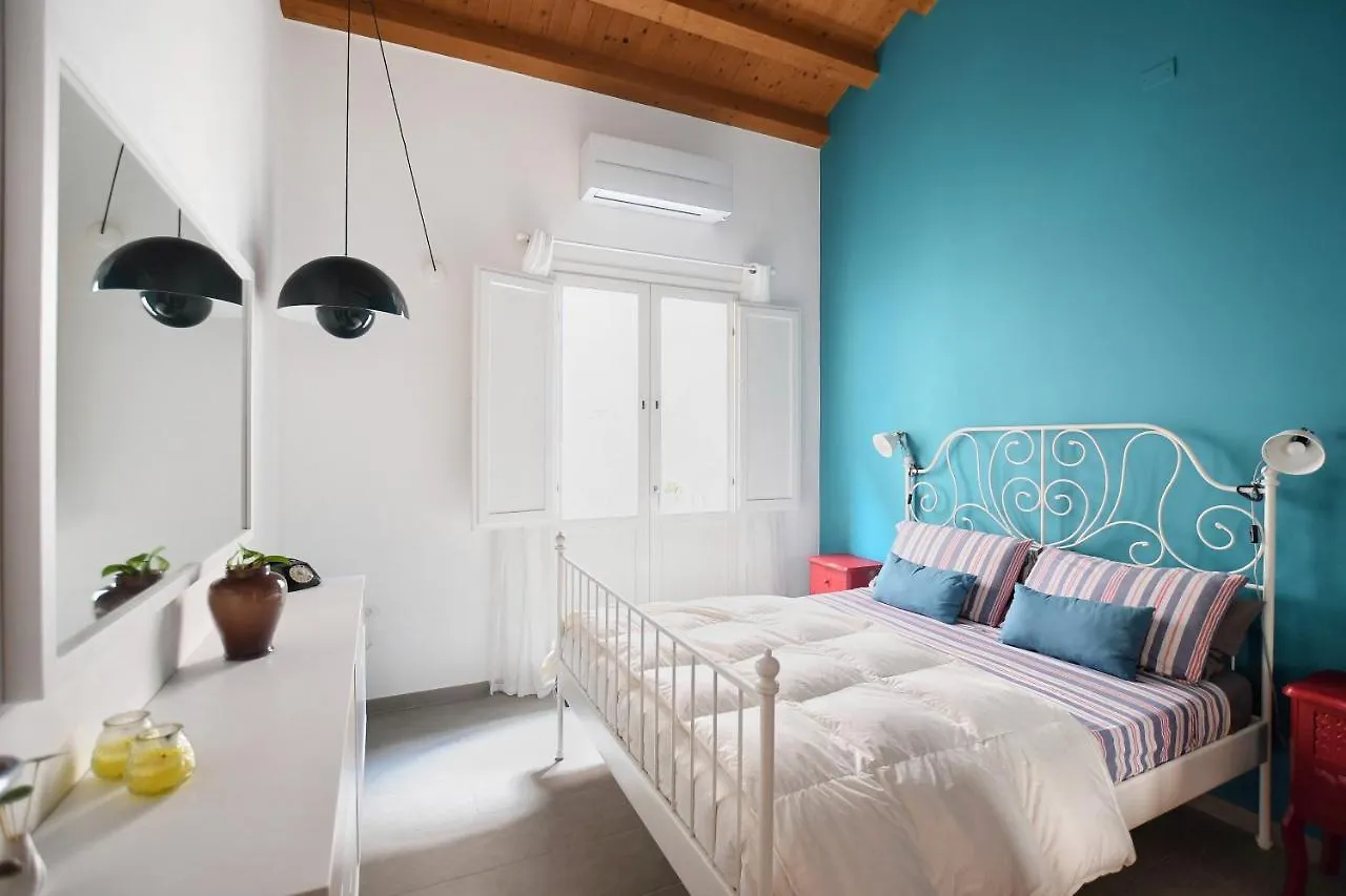 Iflat Casa Cuto Terrace On The Ancient City Palermo Italy