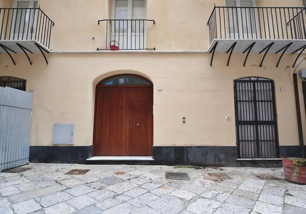 Apartment Iflat Casa Cuto Terrace On The Ancient City Palermo